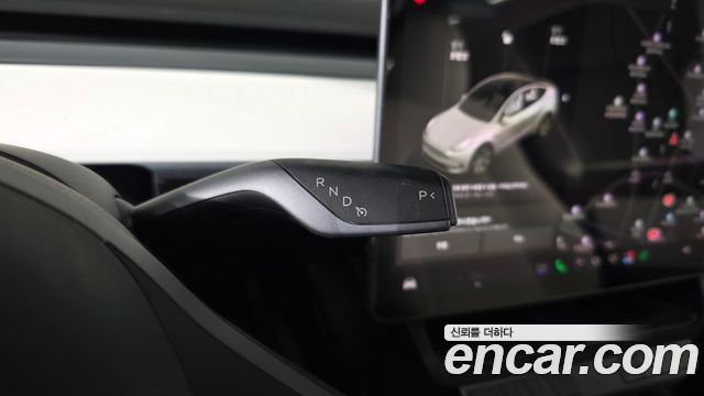 Tesla Model Y Long Range AWD 2021 — фото 9