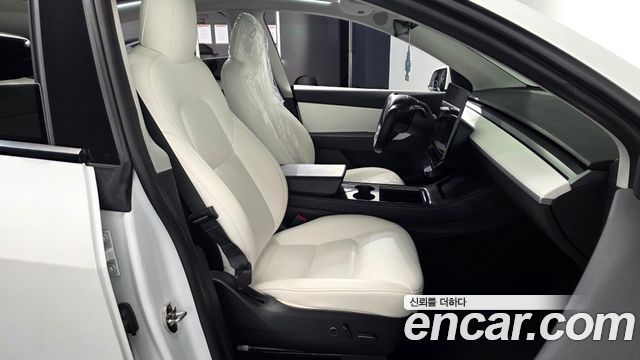 Tesla Model Y Long Range AWD 2021 — фото 26