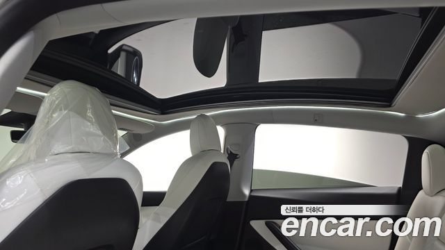 Tesla Model Y Long Range AWD 2021 — фото 32