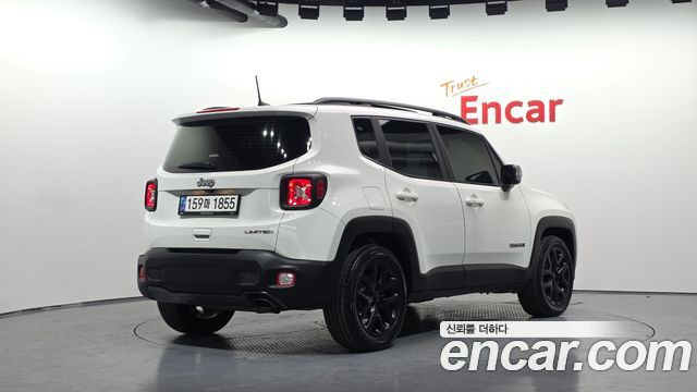 Jeep Renegade 1.3 Limited 2022 — фото 2