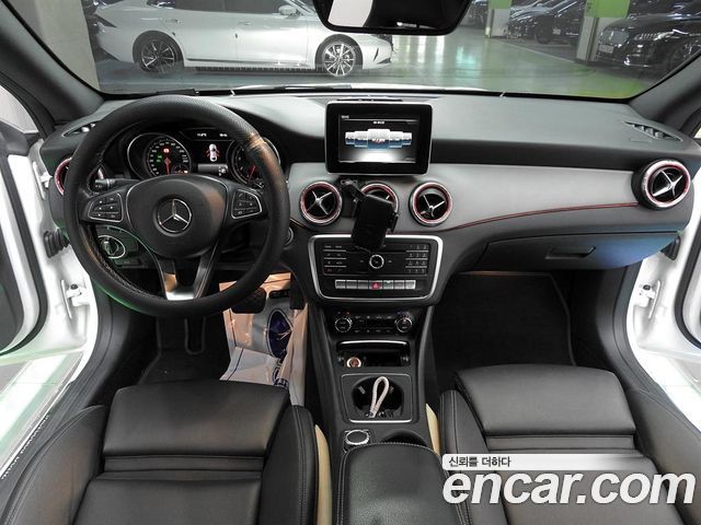 Mercedes-Benz CLA-Class (C117) CLA250 4MATIC 2018 — фото 7