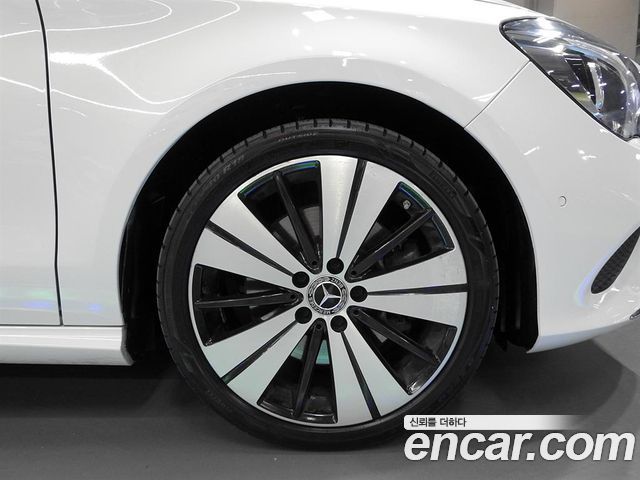 Mercedes-Benz CLA-Class (C117) CLA250 4MATIC 2018 — фото 23