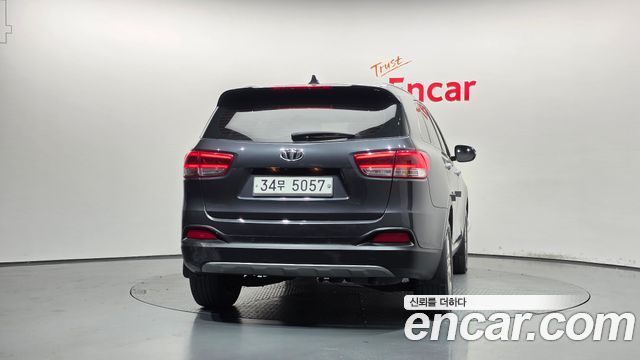 Kia Sorento Diesel 2.0 2WD Noblesse Special 2015 — фото 4