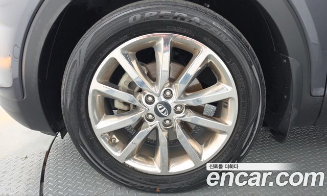 Kia Sorento Diesel 2.0 2WD Noblesse Special 2015 — фото 5