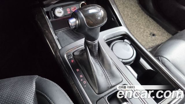 Kia Sorento Diesel 2.0 2WD Noblesse Special 2015 — фото 9