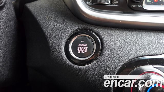 Kia Sorento Diesel 2.0 2WD Noblesse Special 2015 — фото 19