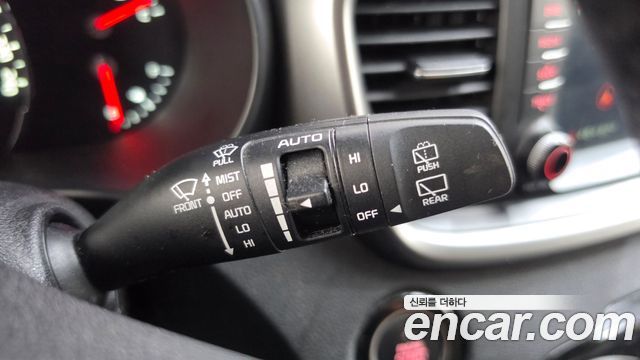 Kia Sorento Diesel 2.0 2WD Noblesse Special 2015 — фото 20