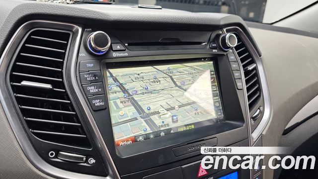 Hyundai Santa Fe (DM) Diesel(e-VGT) 2.0 2WD Premium 2015 — фото 16
