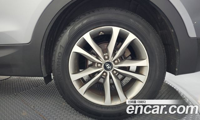 Hyundai Santa Fe (DM) Diesel(e-VGT) 2.0 2WD Premium 2015 — фото 21