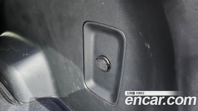 Hyundai Santa Fe (DM) Diesel(e-VGT) 2.0 2WD Premium 2015 — фото 28