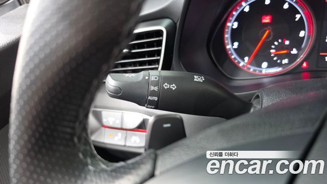Hyundai Veloster (JS) 1.6 Turbo Sport Core 2019 — фото 32