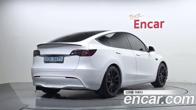 Tesla Model Y Long Range AWD 2021 — фото 2