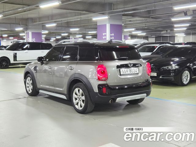 MINI Cooper D Countryman ALL4 2nd 2018 — фото 4