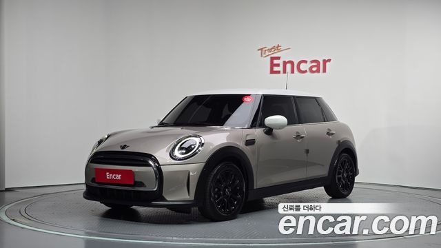 MINI Cooper 5Door Classic Third Generation
