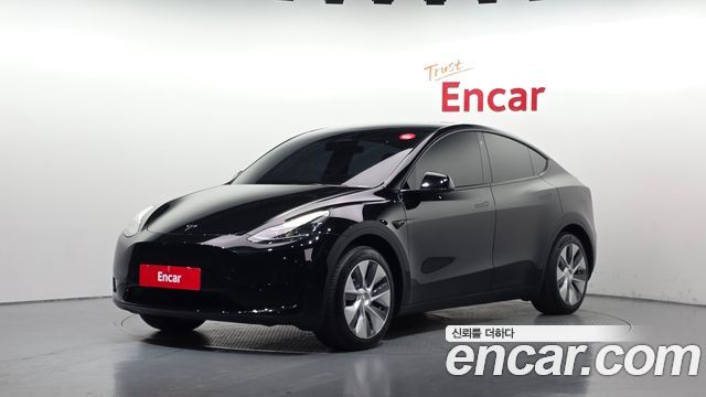 Tesla Model Y RWD