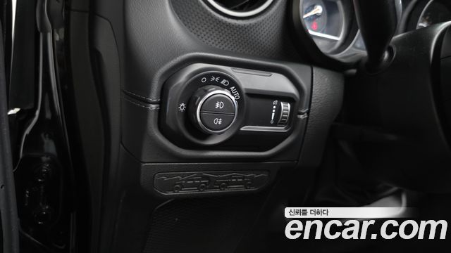 Jeep Wrangler (JL) 2.0 Rubicon Power Top 4Door 2024 — фото 29