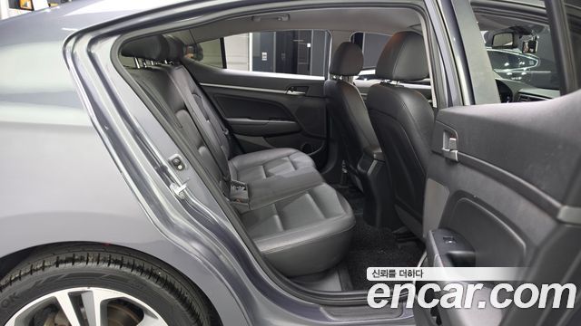 Hyundai Avante (AD) 1.6 GDI Value Plus 2018 — фото 12