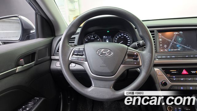 Hyundai Avante (AD) 1.6 GDI Value Plus 2018 — фото 13