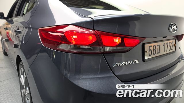 Hyundai Avante (AD) 1.6 GDI Value Plus 2018 — фото 23