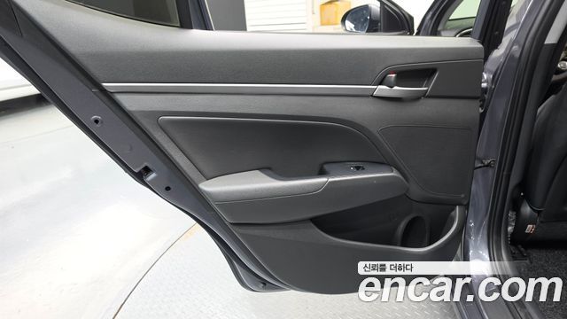 Hyundai Avante (AD) 1.6 GDI Value Plus 2018 — фото 25