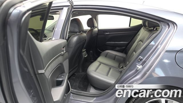 Hyundai Avante (AD) 1.6 GDI Value Plus 2018 — фото 26