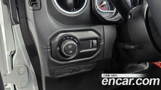 Jeep Wrangler (JL) 2.0 Sahara Power Top 4Door 2024 — фото 28