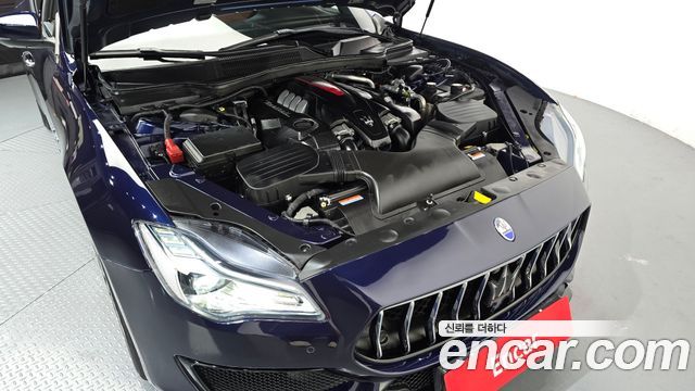 Maserati Quattroporte GTS 3.8 V8 Gransport 2018 — фото 6