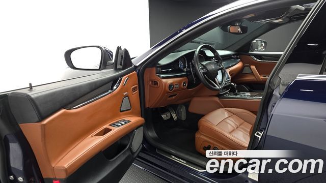 Maserati Quattroporte GTS 3.8 V8 Gransport 2018 — фото 10
