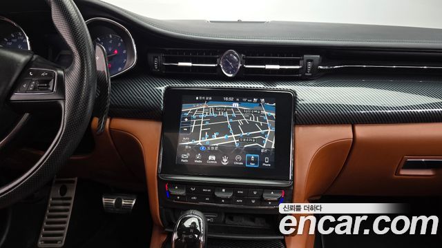 Maserati Quattroporte GTS 3.8 V8 Gransport 2018 — фото 13