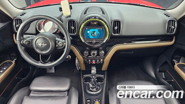 MINI Cooper D Countryman Standard 2nd 2018 — фото 7