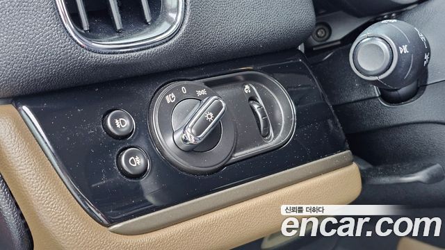 MINI Cooper D Countryman Standard 2nd 2018 — фото 16