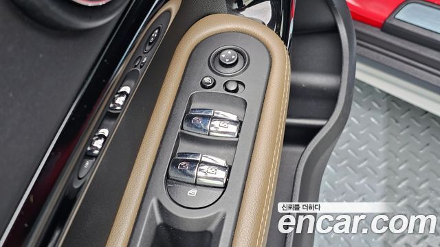 MINI Cooper D Countryman Standard 2nd 2018 — фото 17