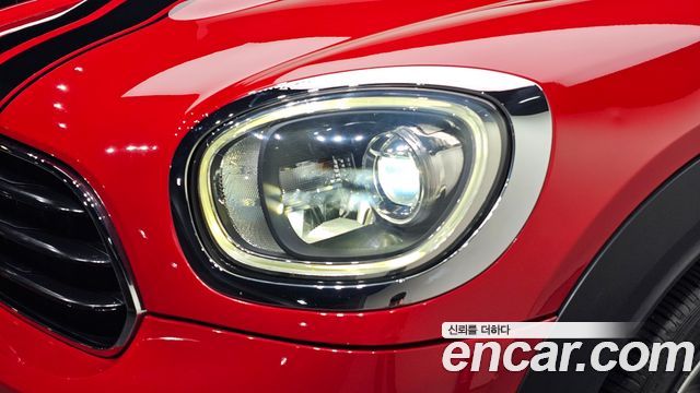 MINI Cooper D Countryman Standard 2nd 2018 — фото 22