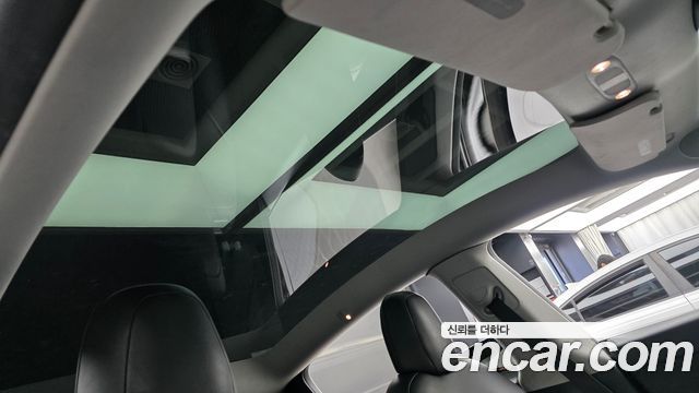 Tesla Model Y Standard Range RWD 2021 — фото 17