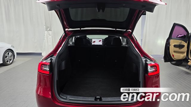 Tesla Model Y Standard Range RWD 2021 — фото 20