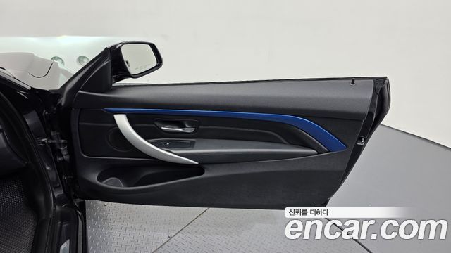 BMW 4 Series (F32) 420d M Sport Coupe 2015 — фото 25
