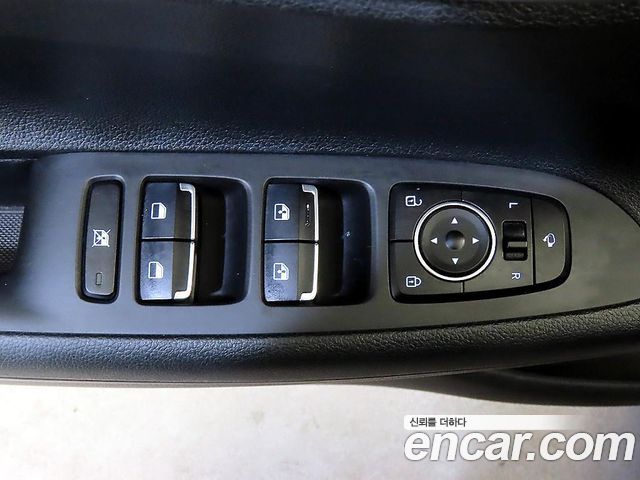Hyundai Grandeur (IG) 2.4 Premium 2019 — фото 21