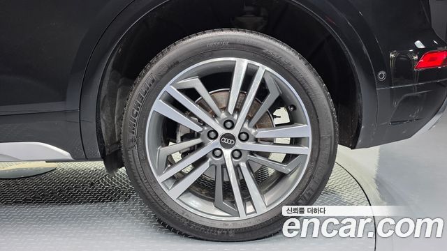 Audi Q5 (FY) 45 TFSI Quattro Premium 2022 — фото 21