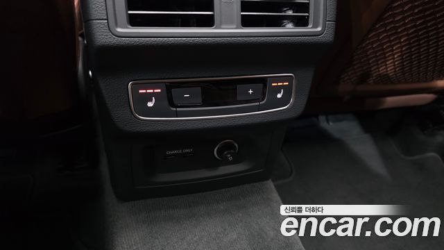 Audi Q5 (FY) 45 TFSI Quattro Premium 2022 — фото 28