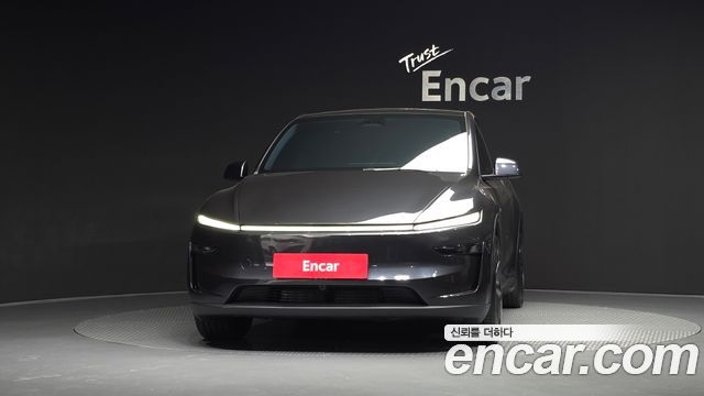 Tesla Model Y Long Range AWD 2025 — фото 3