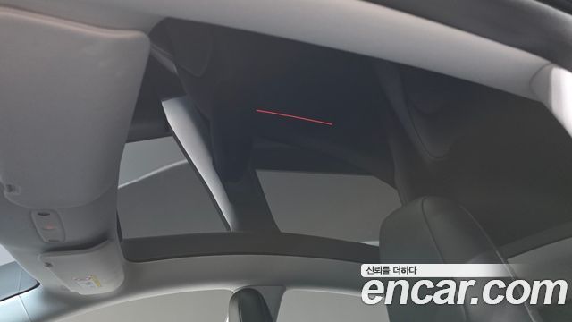 Tesla Model Y Long Range AWD 2025 — фото 17