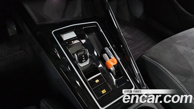 Volkswagen Golf (VIII) 2.0 TDI Prestige 2025 — фото 9