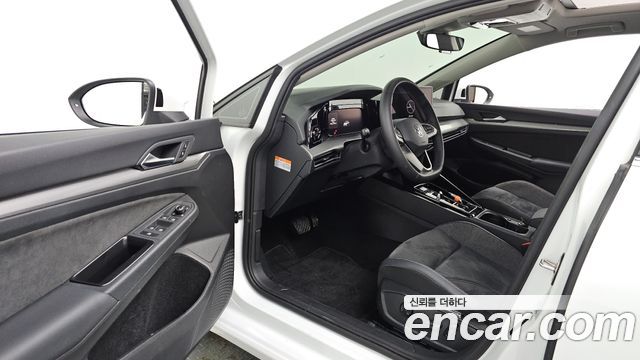 Volkswagen Golf (VIII) 2.0 TDI Prestige 2025 — фото 10