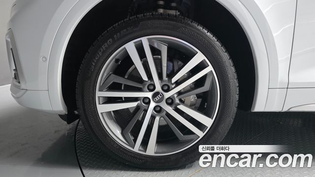 Audi Q5 (FY) 40 TDI Quattro Premium 2021 — фото 5