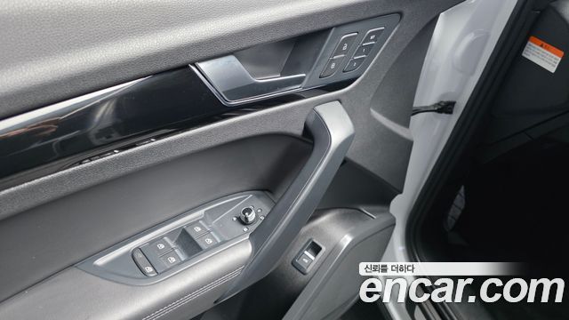 Audi Q5 (FY) 40 TDI Quattro Premium 2021 — фото 18