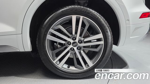 Audi Q5 (FY) 40 TDI Quattro Premium 2021 — фото 21