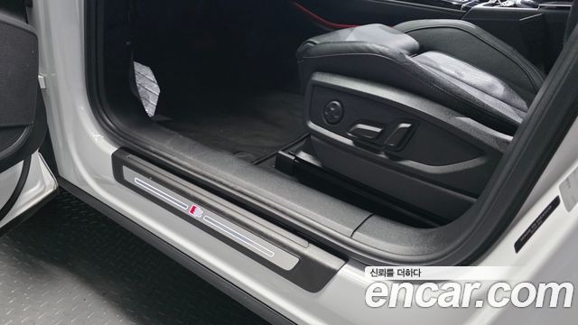 Audi Q5 (FY) 40 TDI Quattro Premium 2021 — фото 30