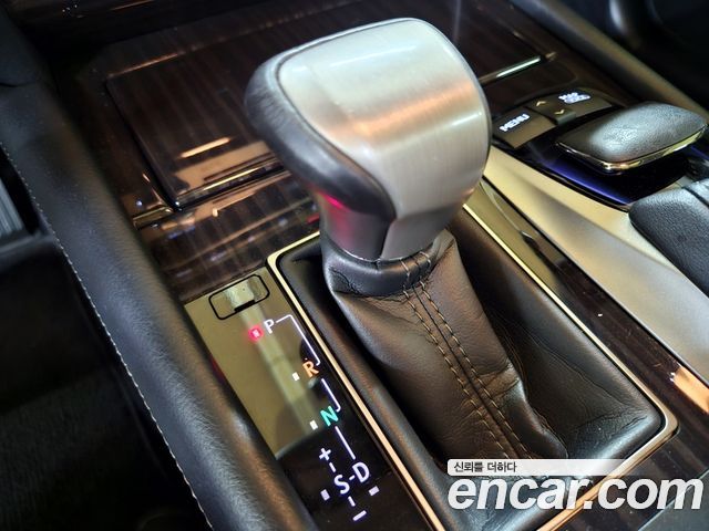Lexus LS460 Supreme XF40 2014 — фото 9