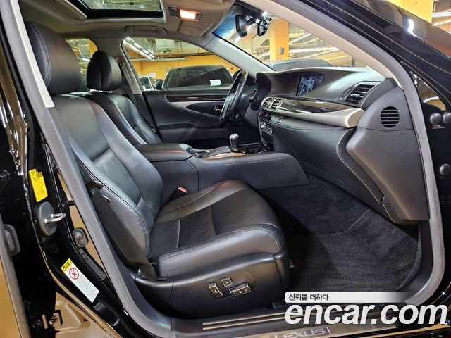 Lexus LS460 Supreme XF40 2014 — фото 17