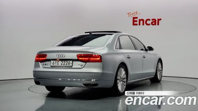 Audi A8 6.3 FSI Quattro LWB D4 2012 — фото 2